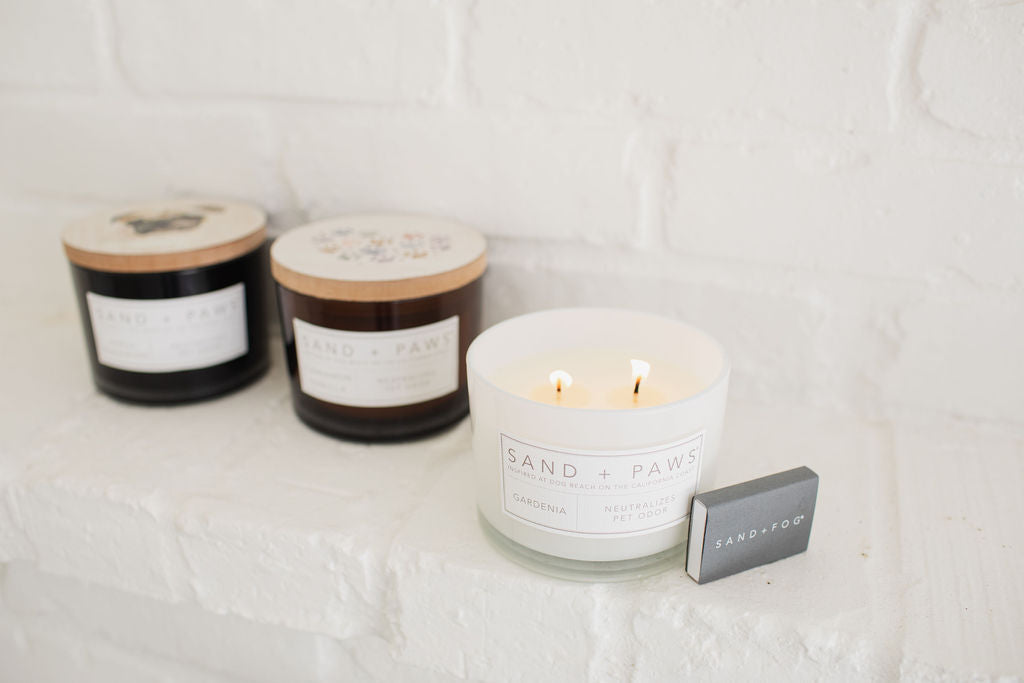 Aromatic Sand + Paws Gardenia 12 oz scented candle