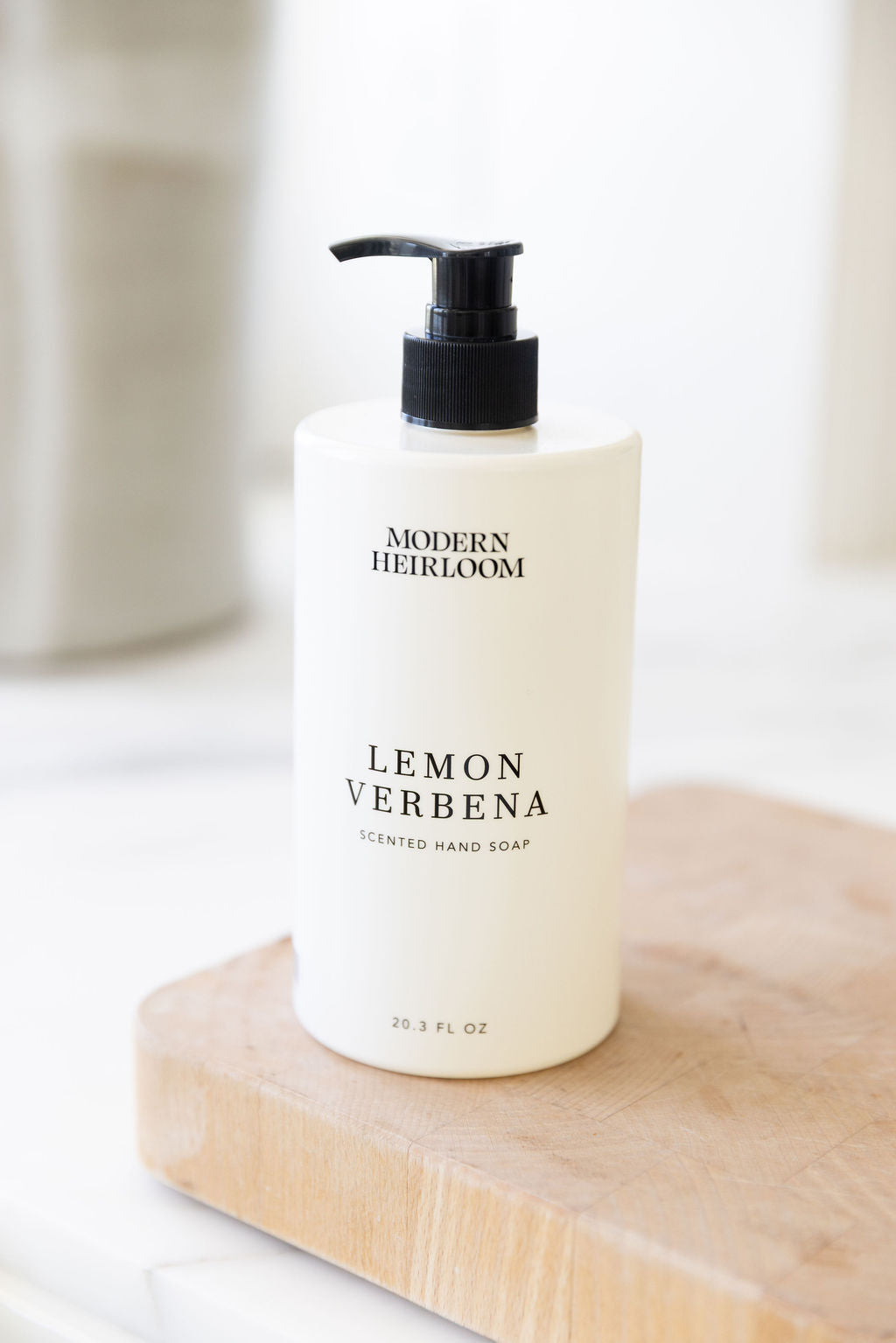 Soothing Lemon Verbena Modern Heirloom 20.3 oz Liquid Hand Soap